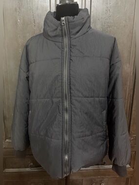 SHEIN Black puffy zip up Oversized coat w/bag - Size Medium